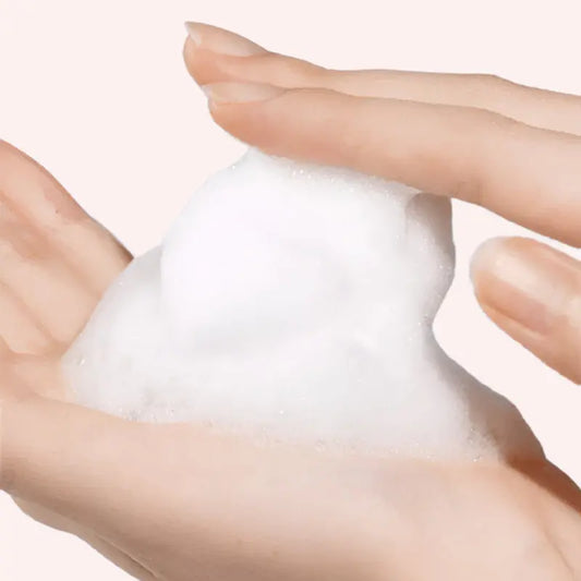 AESTURA_Atobarrier_365_Bubble_Cleanser_150ml_-Casa-De-Ella-MX-3