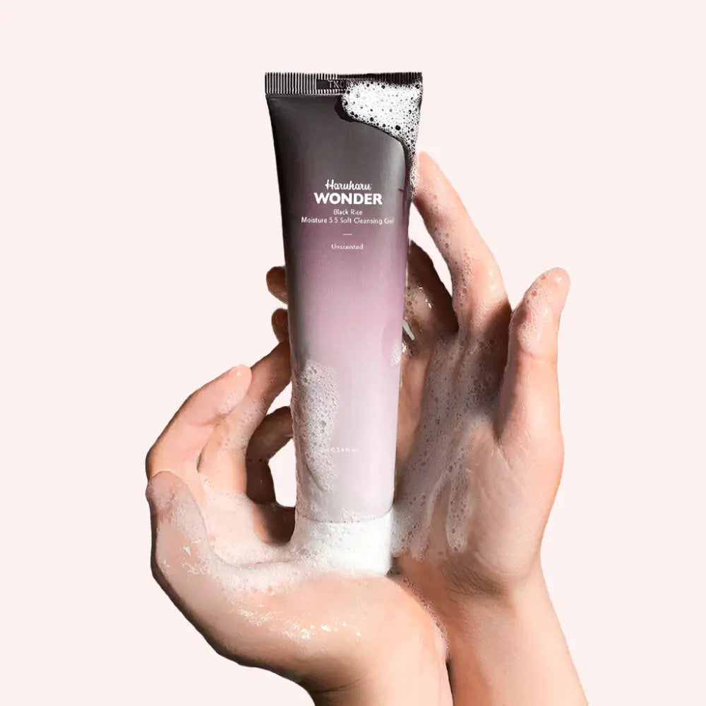 Haruharu Wonder Black Rice Moisture 5.5 Soft Cleansing Gel - CASA DE ELLA - 2