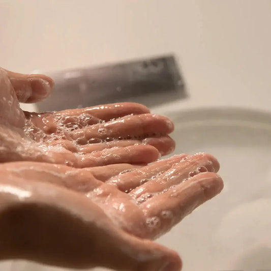 Haruharu Wonder Black Rice Moisture 5.5 Soft Cleansing Gel - CASA DE ELLA - 3