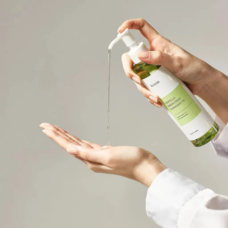 IUNIK Centella Green Fresh Cleansing Oil at Casa de Ella Mexico