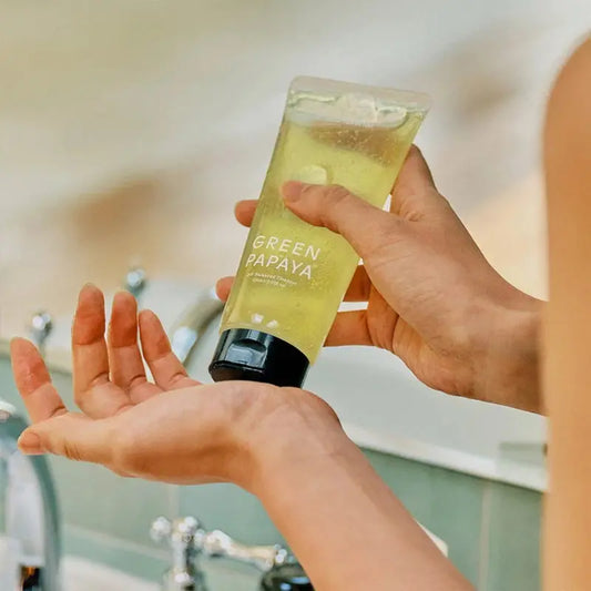 SHAISHAISHAI GREEN PAPAYA pH Balanced Cleanser at Casa de Ella Mexico