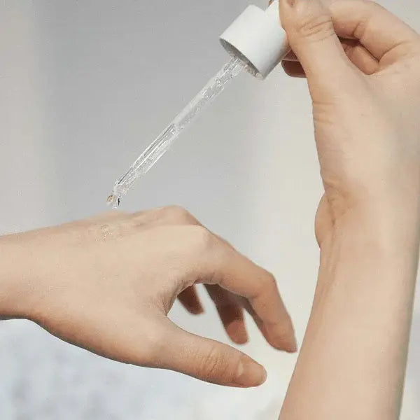 SKIN1004 HYALU-CICA FIRST AMPOULE @ CASA DE ELLA MEXICO | SERUM COREANO CON ácido hialurónico & extracto de Centella Asiatica de Madagascar 