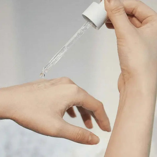 SKIN1004 HYALU-CICA FIRST AMPOULE @ CASA DE ELLA MEXICO | SERUM COREANO CON ácido hialurónico & extracto de Centella Asiatica de Madagascar 