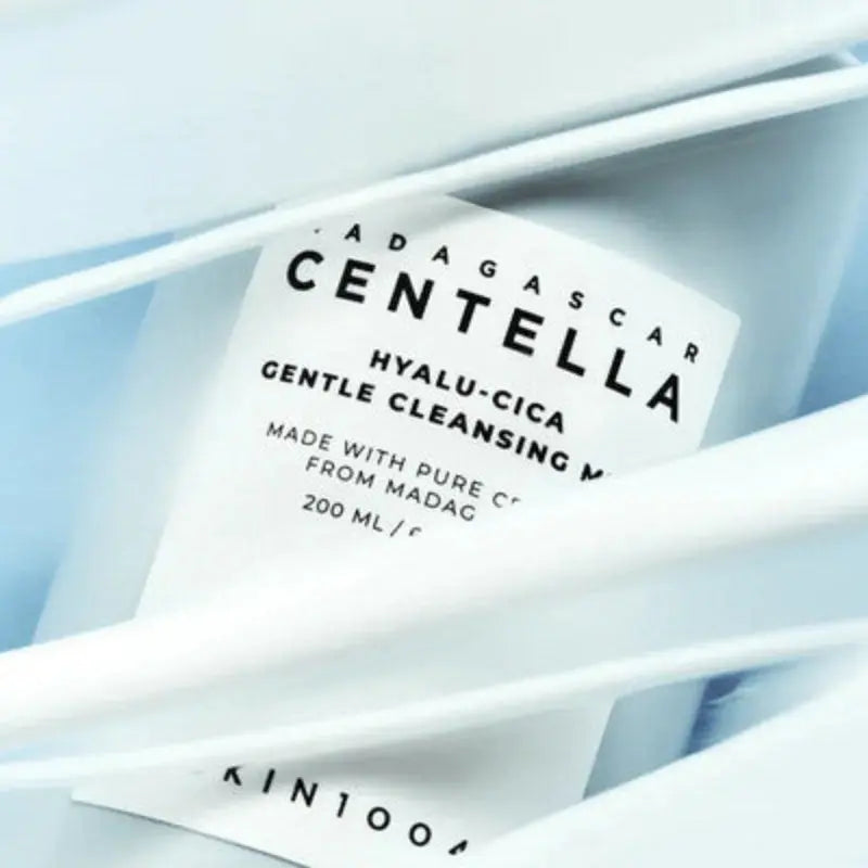 SKIN1004 Madagascar Centella Hyalu-Cica Gentle Cleansing Milk at Casa de Ella Mexico