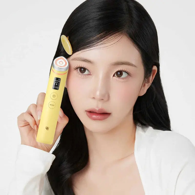 medicube-age-r-booster-pro-yellow-edition at Casa de Ella Mexico